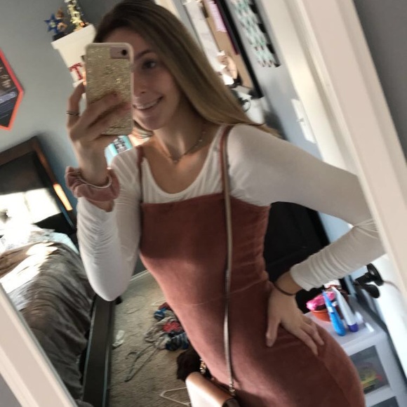 Meet your Posher, Taylor - Picture 1 of 1